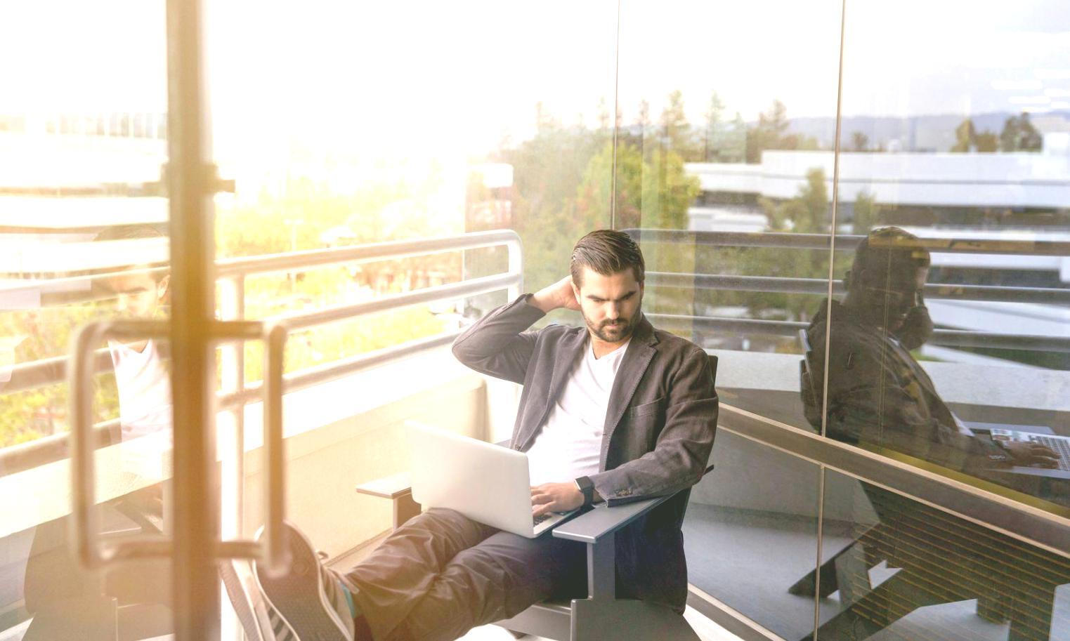 Detailansicht einer Bilanzanalyse mit Diagrammen